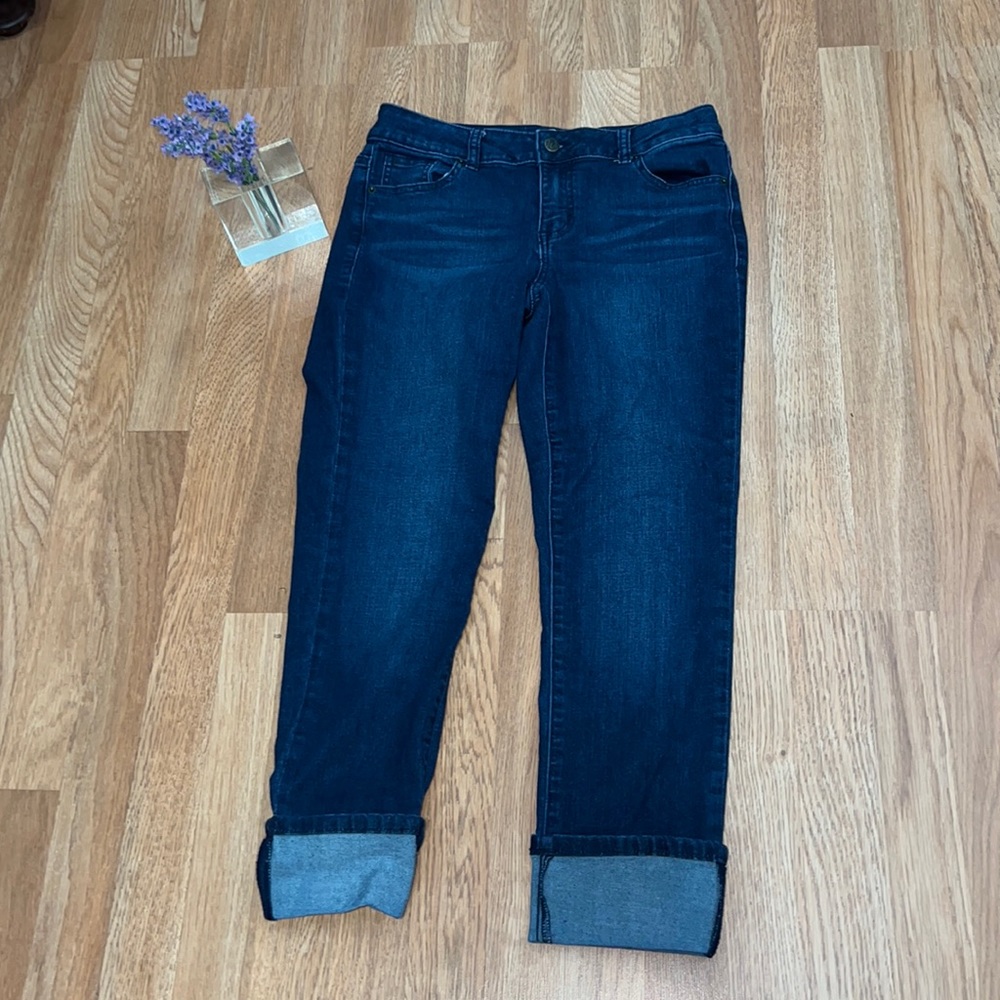 W62 Signature Fit Straight Cropped Jeans Sz 4